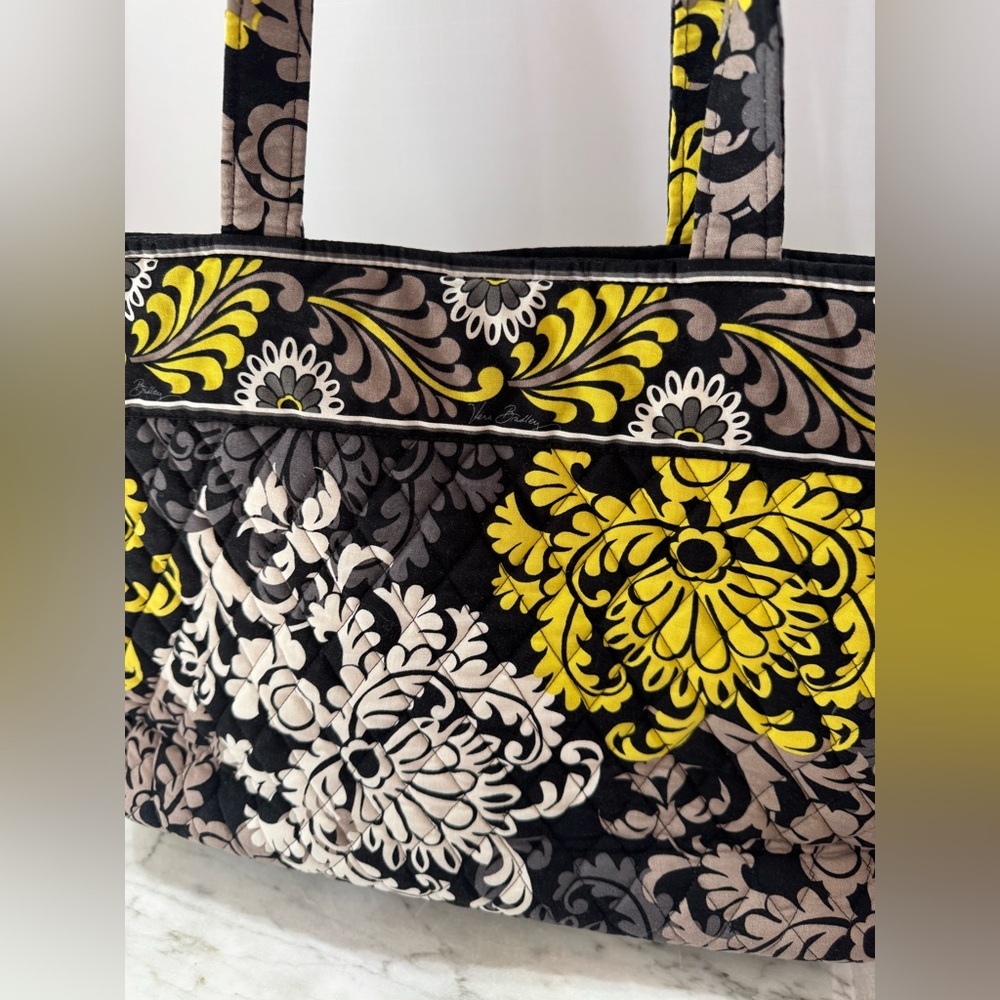 Vera Bradley Floral Tote Bag Black, Yellow, Cream with matching coin purse - Picture 2 of 10